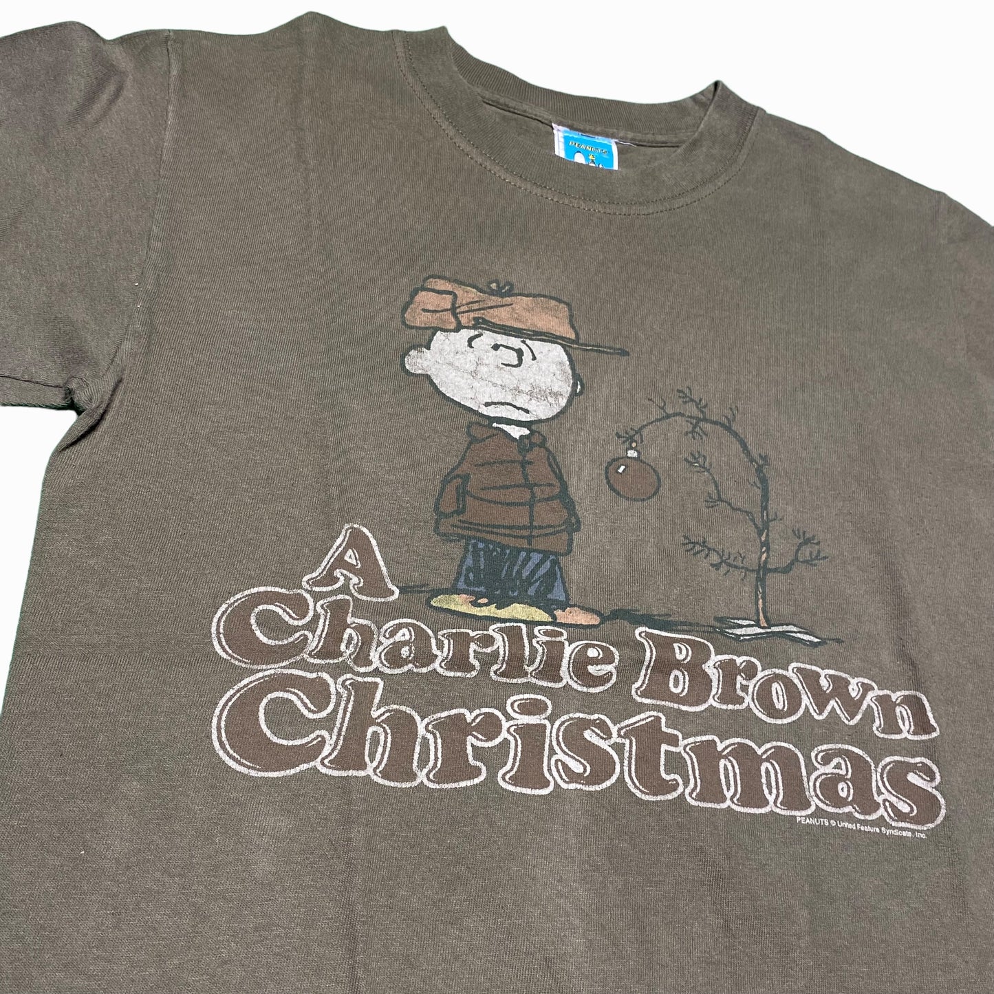 CHARLIE BROWN 90S CHRISTMAS TEE
